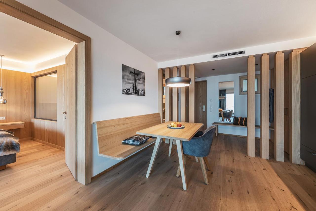 Dornsberg Panoramic Apartments 첸나 외부 사진